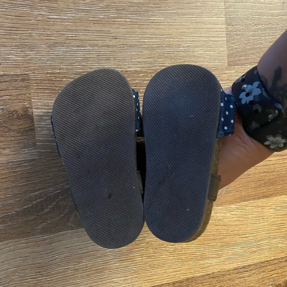Carter's sandals - Picture 3 of 4